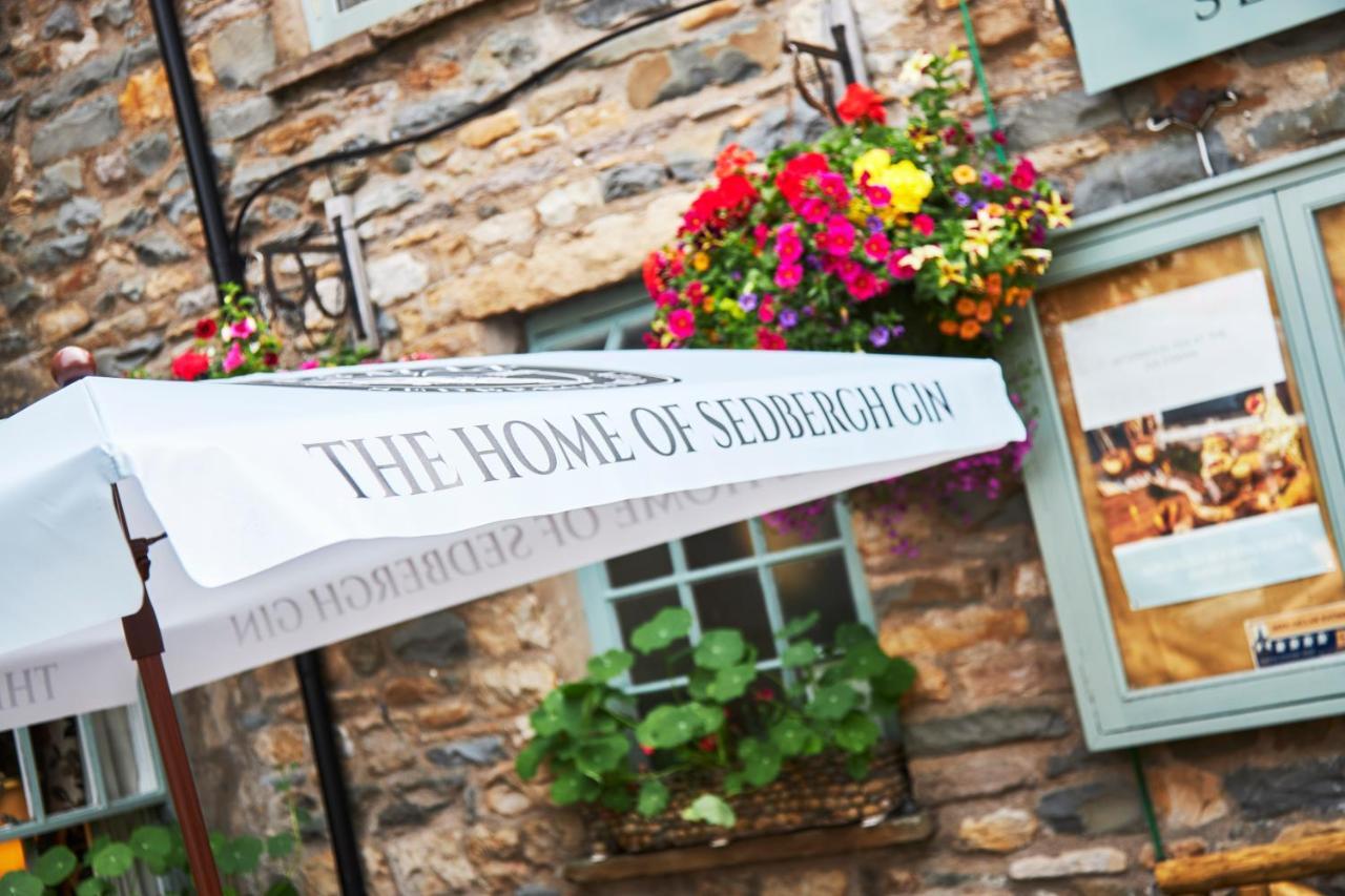 The Dalesman Country Inn Sedbergh Extérieur photo
